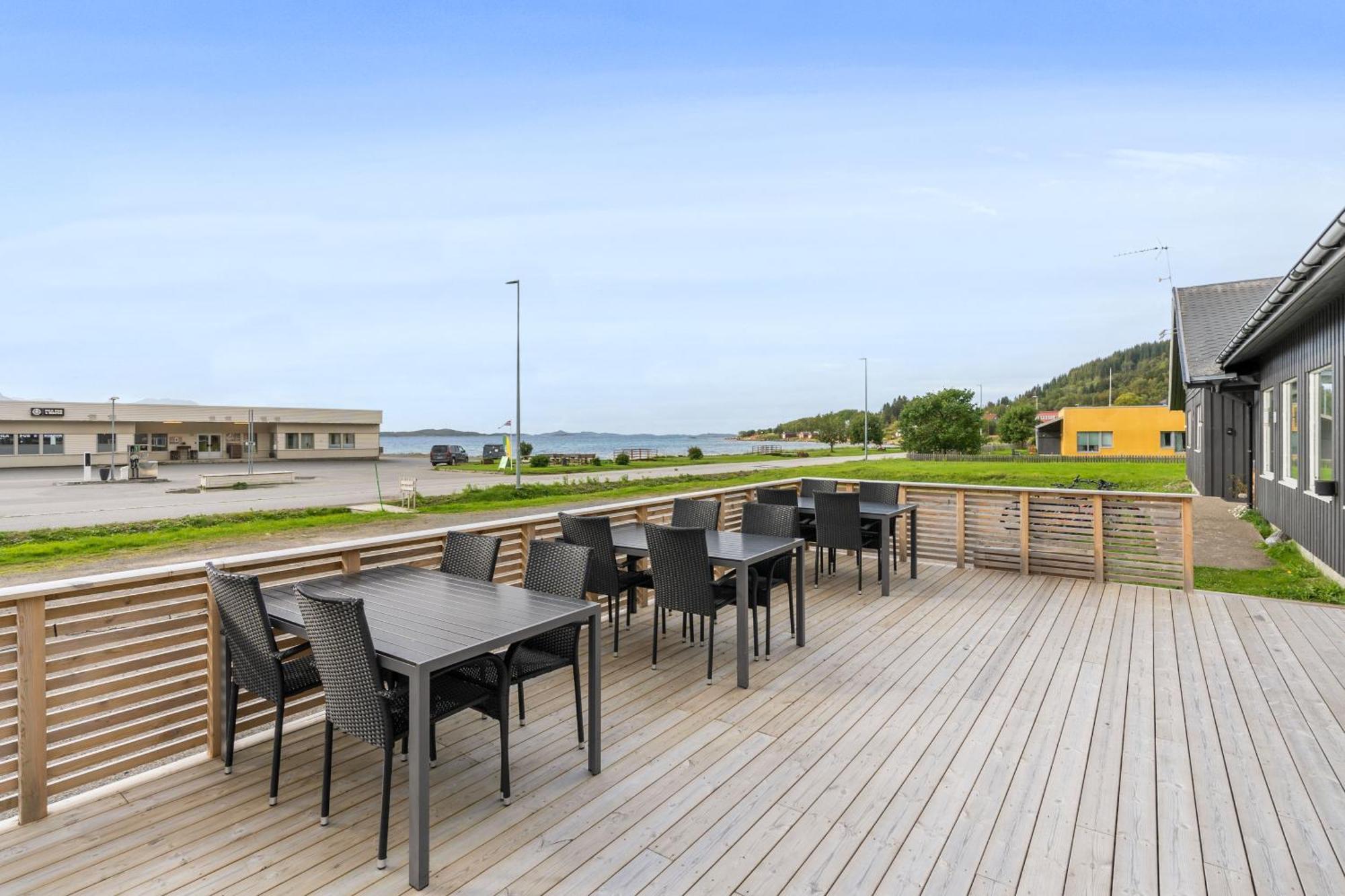 Skagi Bed & Lodge Skaland ภายนอก รูปภาพ